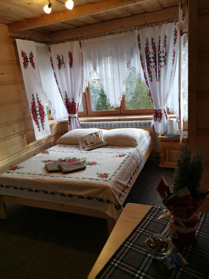 Pokoje Goscinne Pod Limbami Ciche Małe Exteriér fotografie