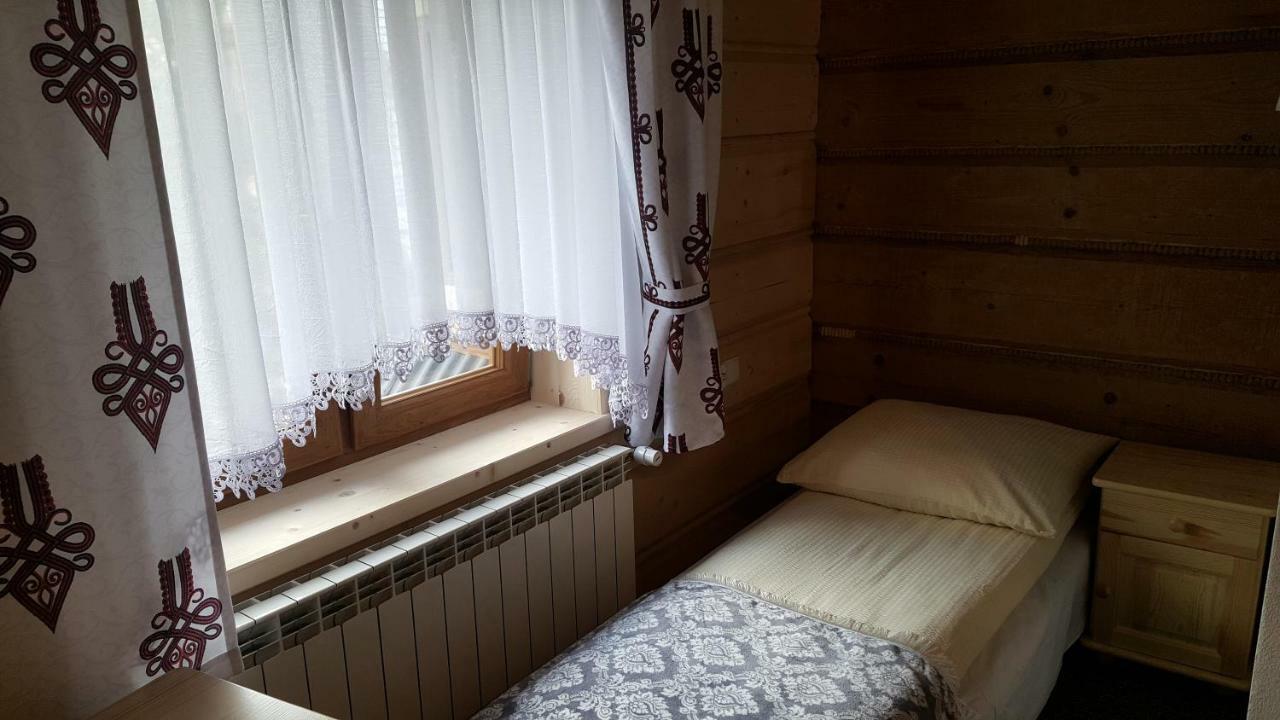 Pokoje Goscinne Pod Limbami Ciche Małe Exteriér fotografie