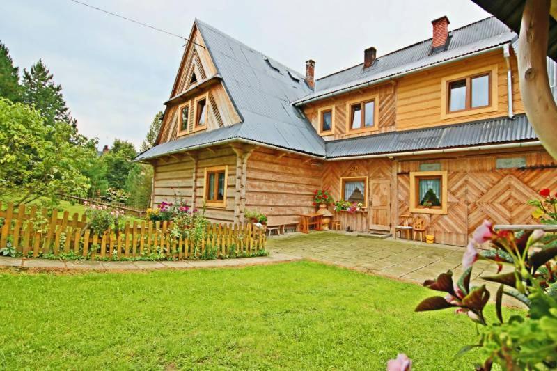 Pokoje Goscinne Pod Limbami Ciche Małe Exteriér fotografie