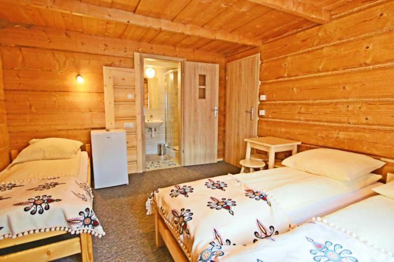 Pokoje Goscinne Pod Limbami Ciche Małe Exteriér fotografie